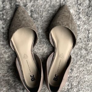 Born in California size 8 flats.